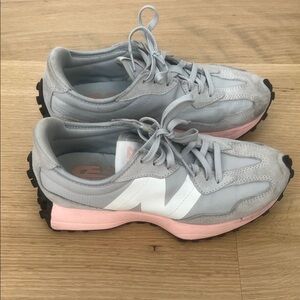 New Balance Women's Light Gray and Soft Pink Sneakers